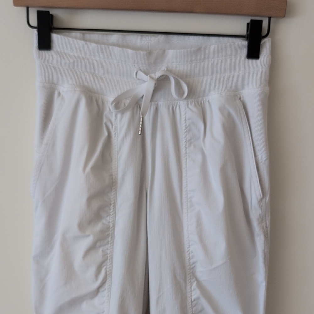 lululemon athletica Womens 2 Dance Studio Joggers White Activewear Athleisure - Picture 3 of 9